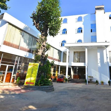 Capitalcity Hotel Badulla Zewnętrze zdjęcie